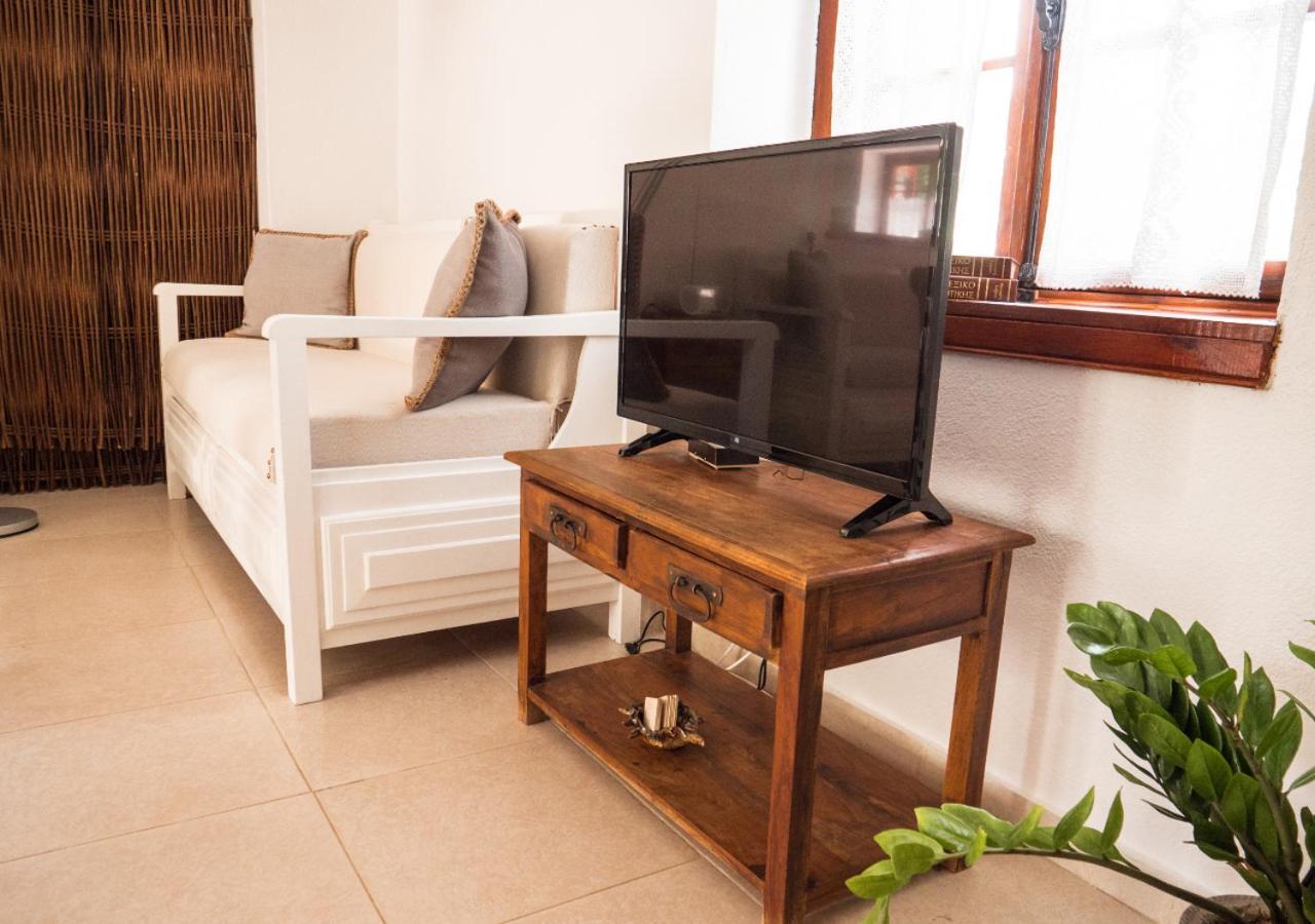 Santa Cruz Country Cottage Kallithea  外观 照片