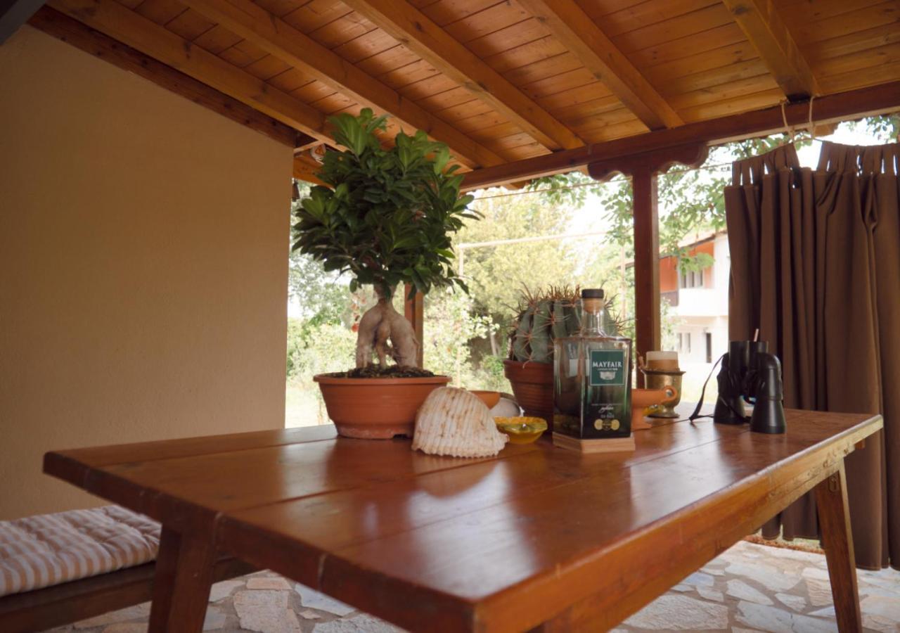 Santa Cruz Country Cottage Kallithea  外观 照片