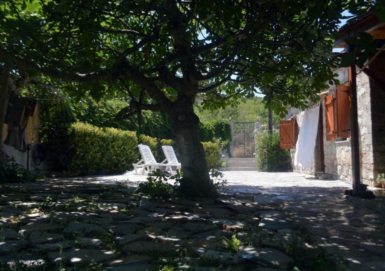 Santa Cruz Country Cottage Kallithea  外观 照片