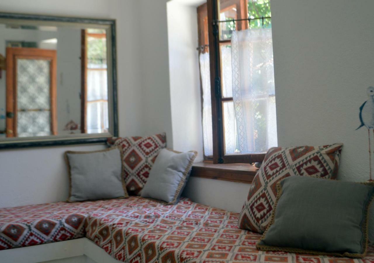 Santa Cruz Country Cottage Kallithea  外观 照片