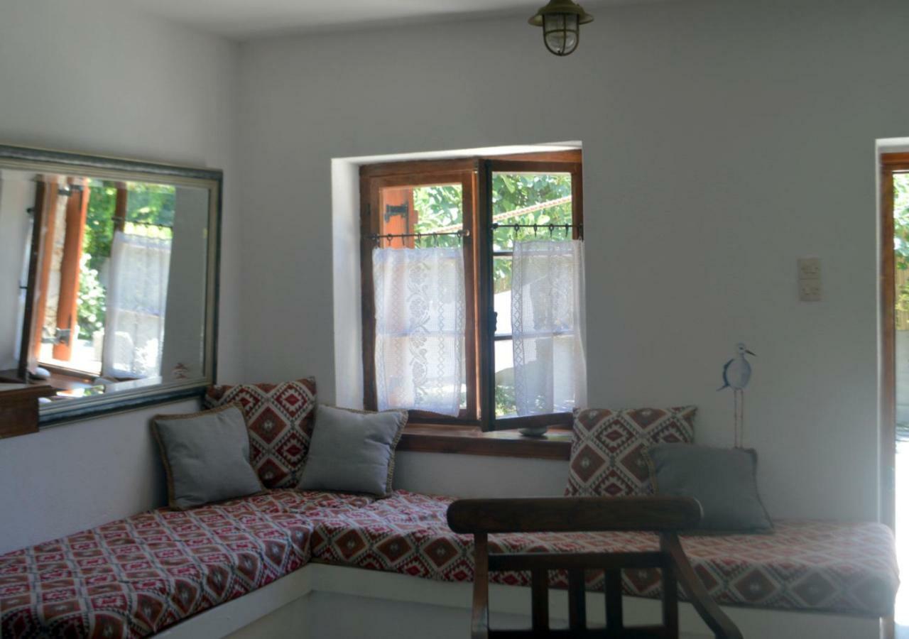Santa Cruz Country Cottage Kallithea  外观 照片