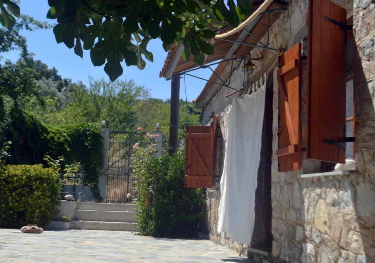 Santa Cruz Country Cottage Kallithea  外观 照片