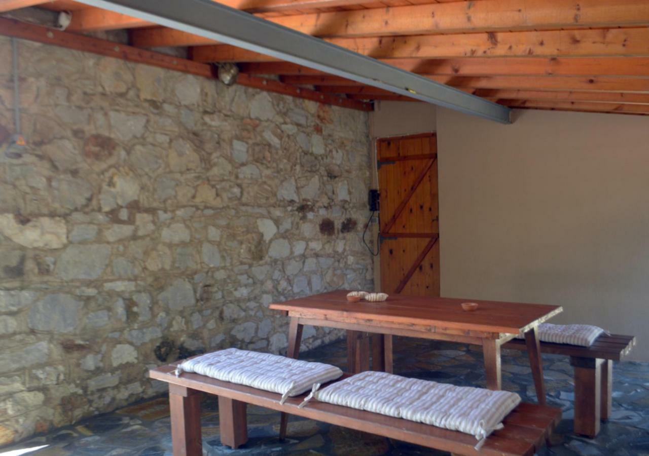 Santa Cruz Country Cottage Kallithea  外观 照片