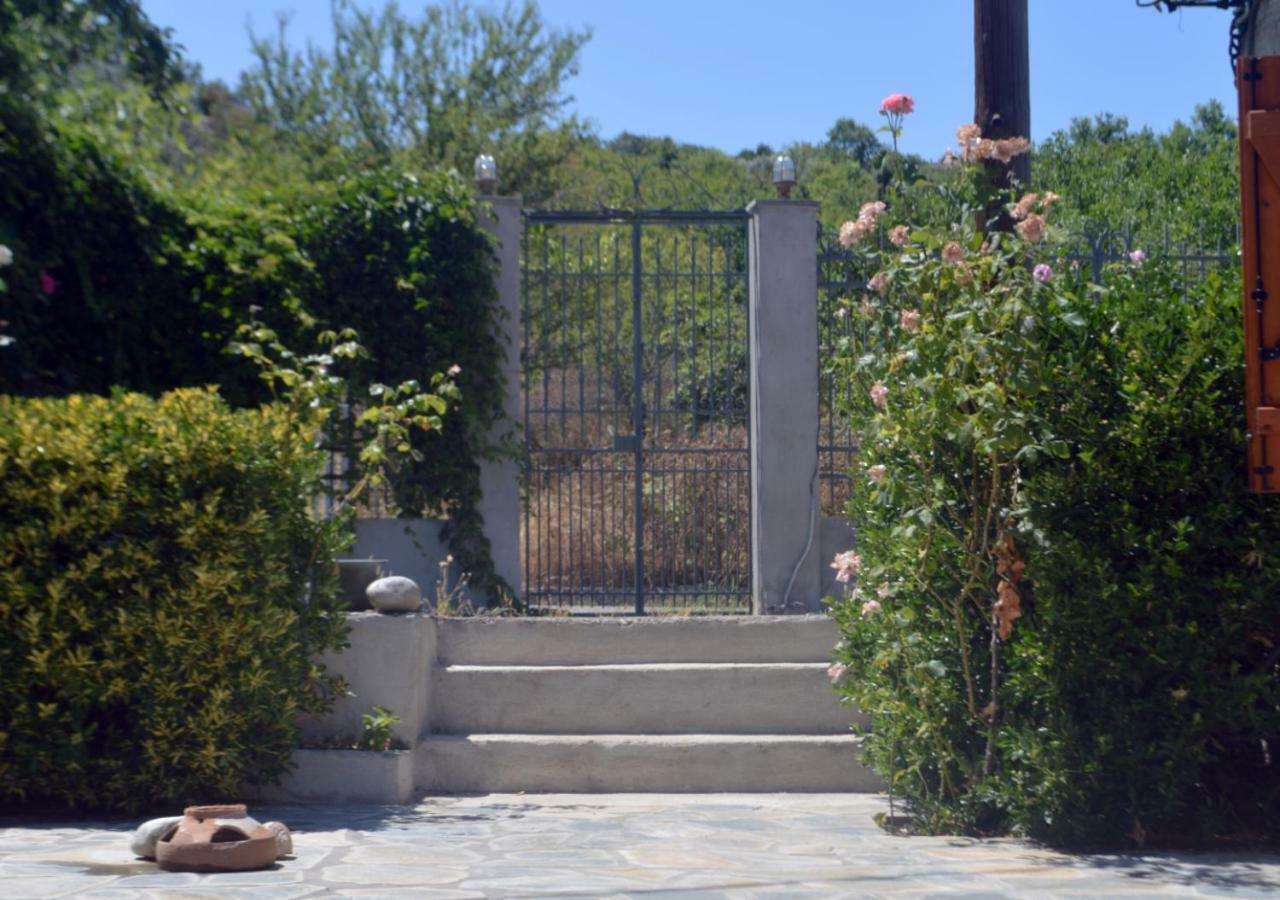 Santa Cruz Country Cottage Kallithea  外观 照片